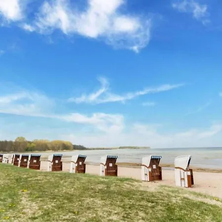 Charming Coastal Retreat In Zierow, Cleaning Included * Zierow